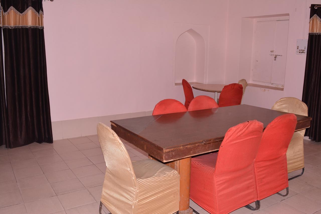 אלוואר Hotel Saroop Vilas Palace מראה חיצוני תמונה